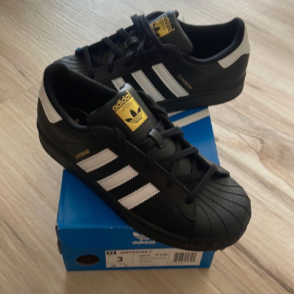 New Adidas Superstar C
